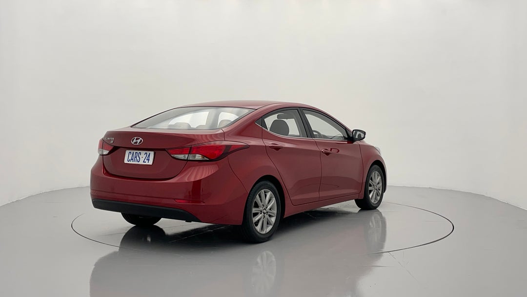 Right Back Diagonal (45- Degree) View