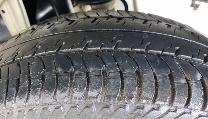 2015 Maruti Alto K10 VXI P, Petrol, Manual, 52,376 km, Left Rear Tyre Tread