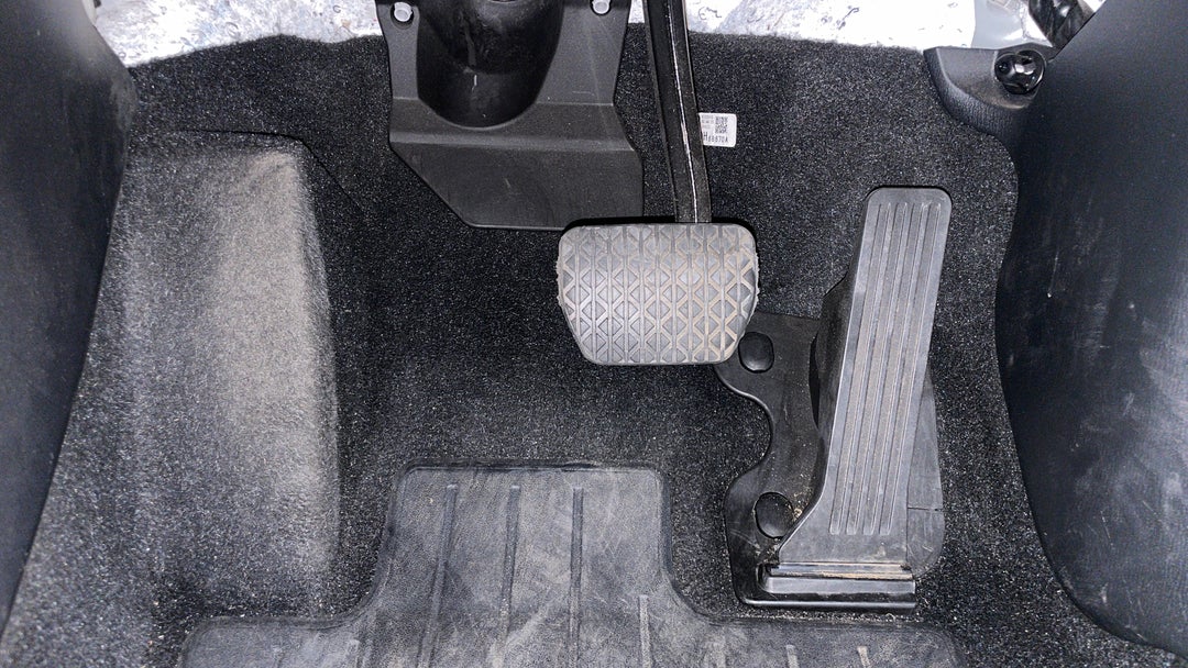 2023 Mazda CX-5 G25 Touring (AWD), Automatic, 54212 km, Pedals and Footmat