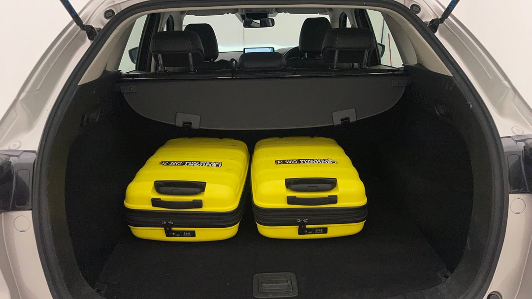 2023 Mazda CX-5 G25 Touring (AWD), Automatic, 54212 km, Boot Inside View with Luggage