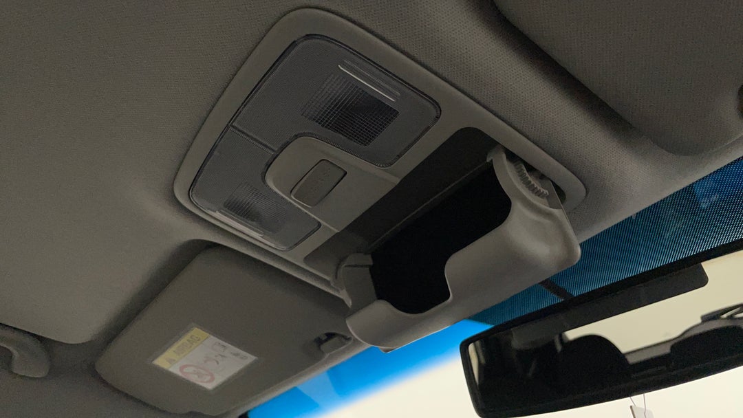 On-Roof Controls/Sunglass holder