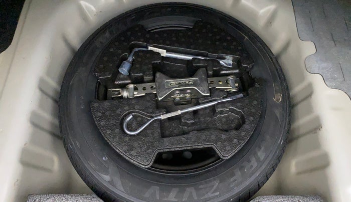 2015 Maruti Ciaz ZXI PLUS, Petrol, Manual, 60,661 km, Spare Tyre
