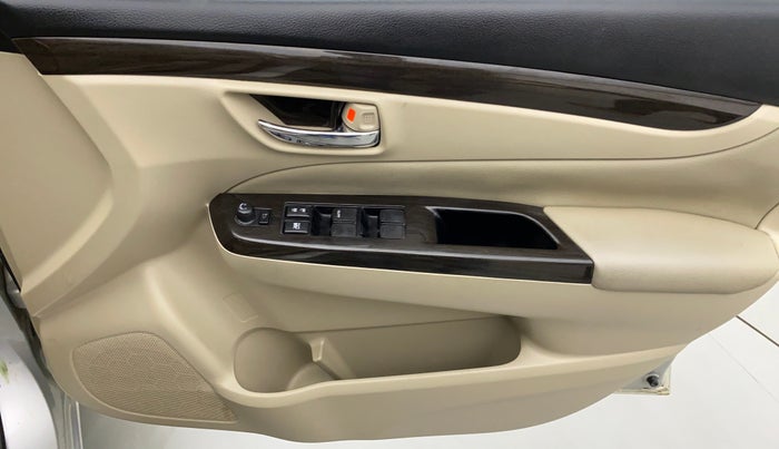 2015 Maruti Ciaz ZXI PLUS, Petrol, Manual, 60,661 km, Driver Side Door Panels Control