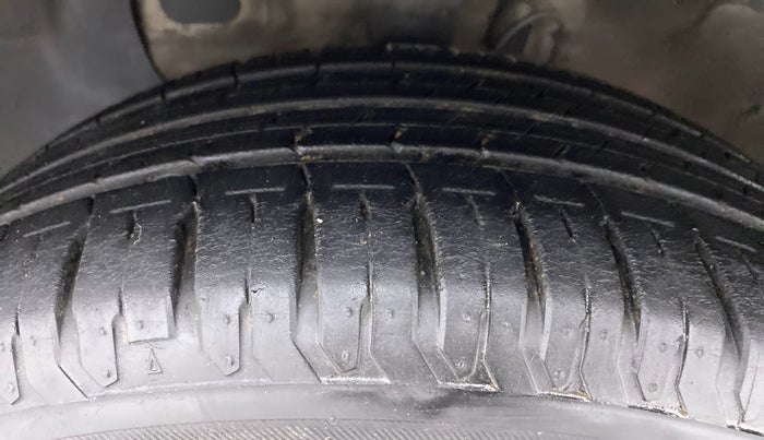 2016 Hyundai Elite i20 ASTA 1.2, Petrol, Manual, 85,394 km, Left Front Tyre Tread