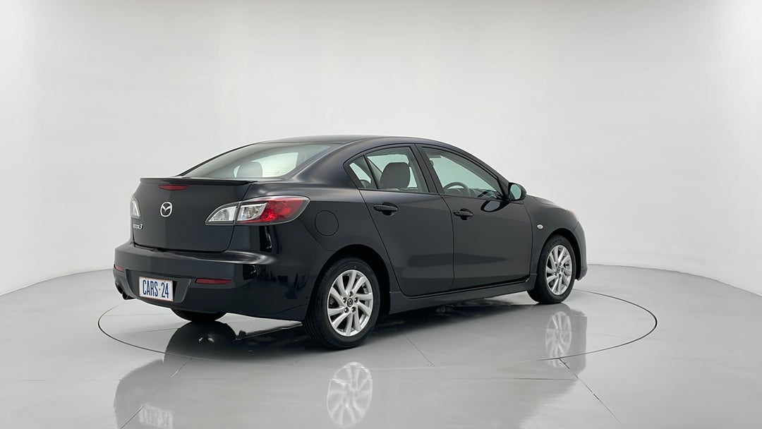 Right Back Diagonal (45- Degree) View