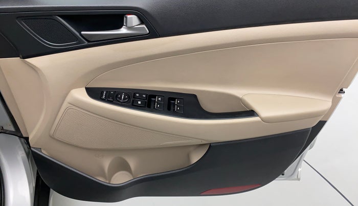 2018 Hyundai Tucson 2WD AT GL DIESEL, Diesel, Automatic, 51,520 km, Driver Side Door Panels Control