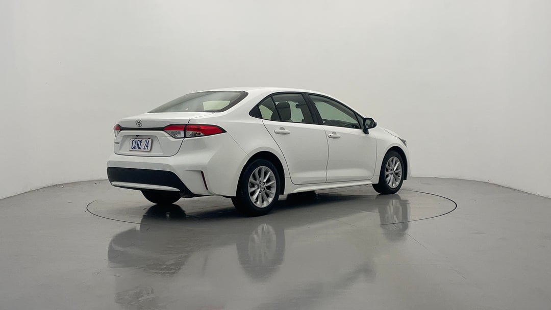 Right Back Diagonal (45- Degree) View