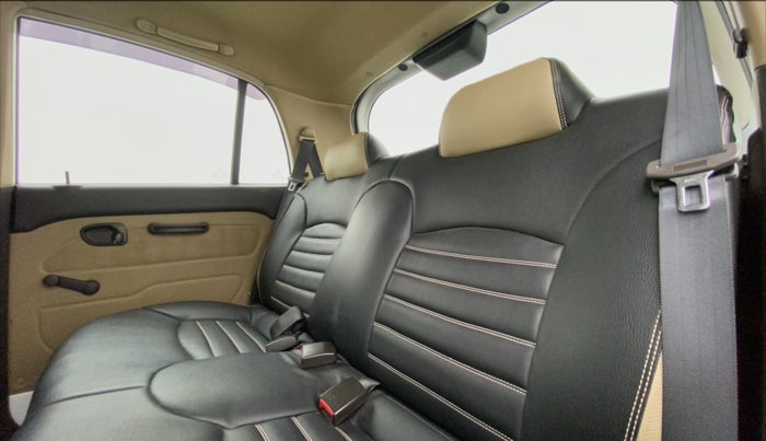 2011 Hyundai Santro Xing GL PLUS, Petrol, Manual, 46,496 km, Right Side Rear Door Cabin