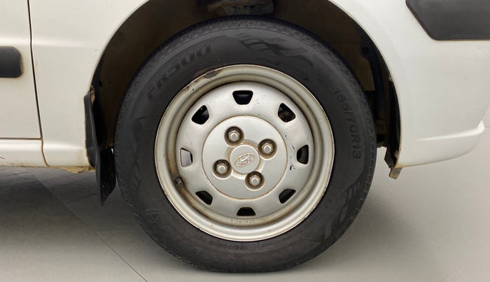 2011 Hyundai Santro Xing GL PLUS, Petrol, Manual, 46,496 km, Right Front Wheel