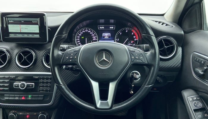 2014 Mercedes Benz GLA Class 200 CDI STYLE, Diesel, Automatic, 29,348 km, Steering Wheel Close Up