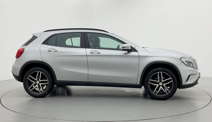2014 Mercedes Benz GLA Class 200 CDI STYLE, Diesel, Automatic, 29,348 km, Right Side View