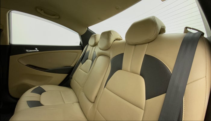 2011 Hyundai Verna FLUIDIC 1.6 VTVT SX, Petrol, Manual, 1,09,015 km, Right Side Rear Door Cabin