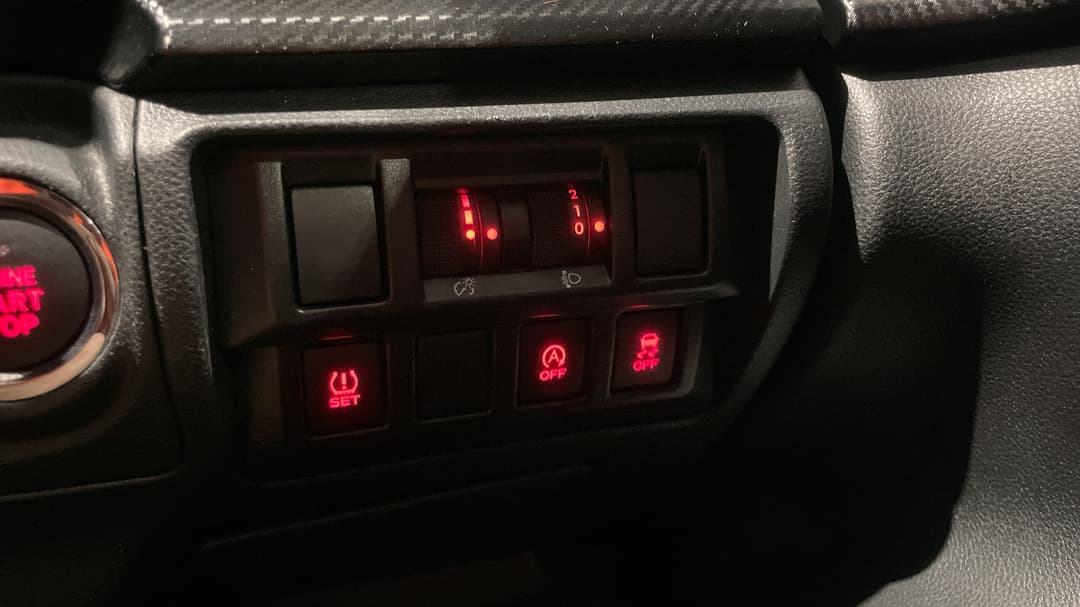 2020 Subaru Impreza 2.0i-l (AWD), Automatic, 129733 km, Utility Switches/Buttons