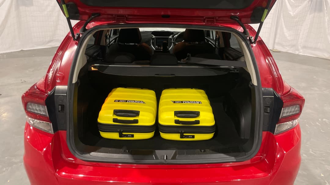 2020 Subaru Impreza 2.0i-l (AWD), Automatic, 129733 km, Boot Inside View with Luggage