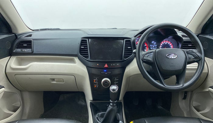2021 Mahindra XUV300 1.2 W4 MT, Petrol, Manual, 15,778 km, Dashboard