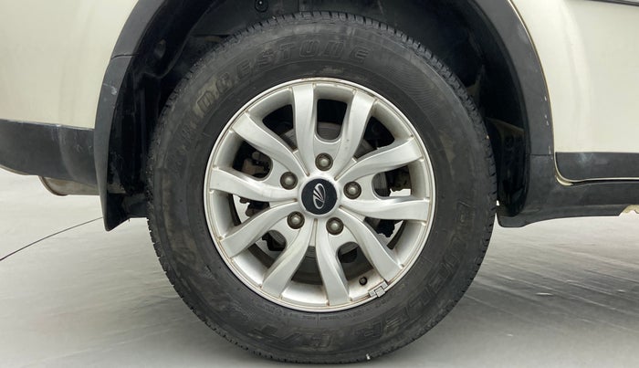 2017 Mahindra XUV500 W8 FWD, Diesel, Manual, 28,339 km, Right Rear Wheel