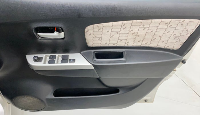 2016 Maruti Wagon R 1.0 VXI AMT, Petrol, Automatic, 42,704 km, Driver Side Door Panels Control