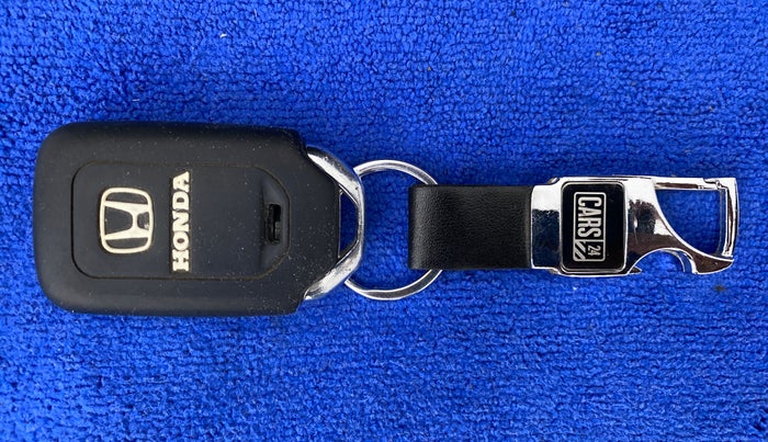 2016 Honda BR-V 1.5L I-VTEC VX, Petrol, Manual, 67,963 km, Key Close Up