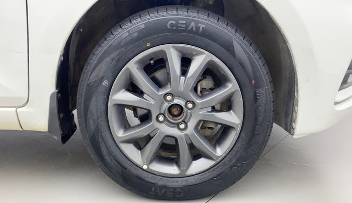 2019 Hyundai Elite i20 SPORTZ PLUS  1.2 CVT, Petrol, Automatic, 87,719 km, Right Front Wheel