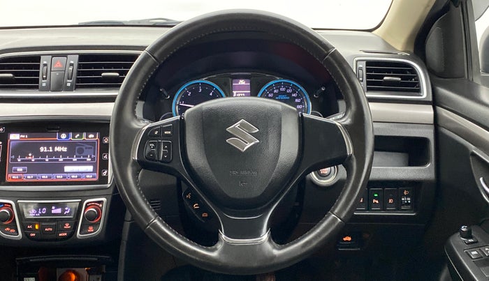 2017 Maruti Ciaz S 1.3 SHVS, Diesel, Manual, 31,634 km, Steering Wheel Close Up
