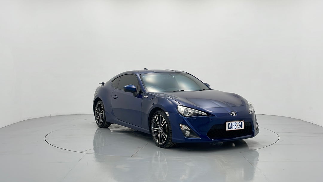 Right Front Diagonal (45- Degree) View