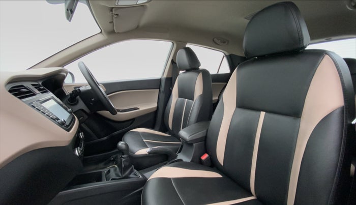 2017 Hyundai Elite i20 ASTA 1.2, Petrol, Manual, 26,725 km, Right Side Front Door Cabin
