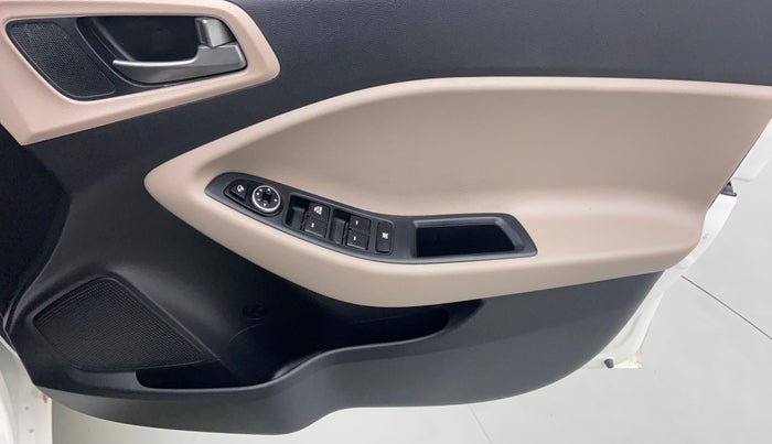 2017 Hyundai Elite i20 ASTA 1.2, Petrol, Manual, 26,725 km, Driver Side Door Panels Control
