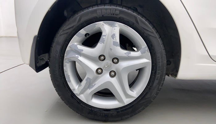 2017 Hyundai Elite i20 ASTA 1.2, Petrol, Manual, 26,725 km, Right Rear Wheel