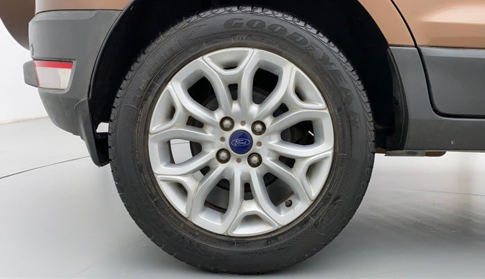 2017 Ford Ecosport 1.5 TITANIUM TI VCT, Petrol, Manual, 22,825 km, Right Rear Wheel