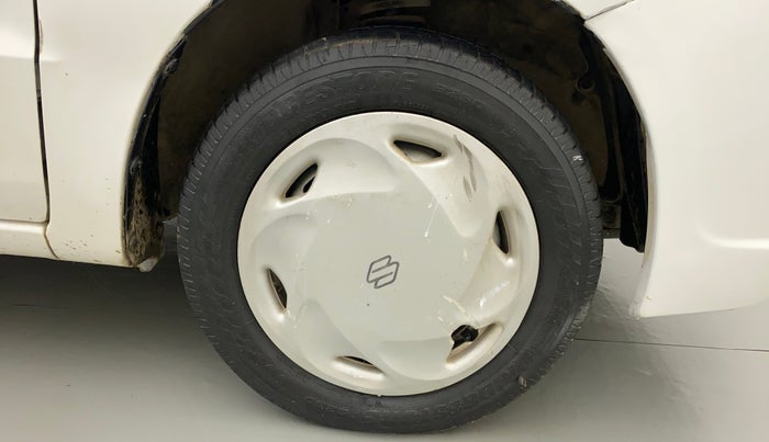 2011 Maruti Zen Estilo LXI CNG, CNG, Manual, 64,614 km, Right Front Wheel