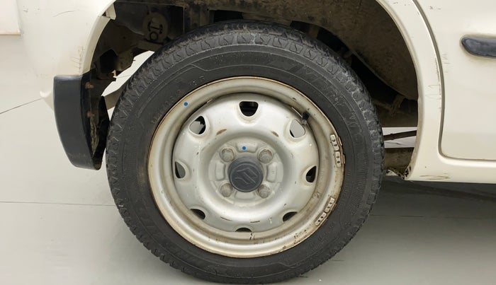 2011 Maruti Zen Estilo LXI CNG, CNG, Manual, 64,614 km, Right Rear Wheel