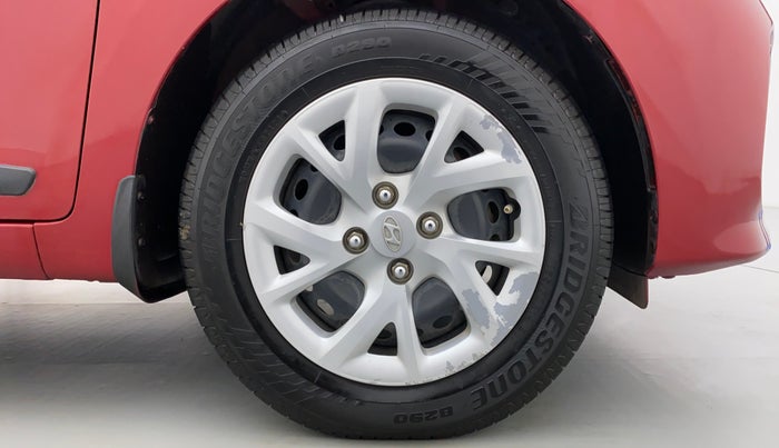 2018 Hyundai Grand i10 SPORTZ 1.2 KAPPA VTVT, Petrol, Manual, 27,339 km, Right Front Wheel
