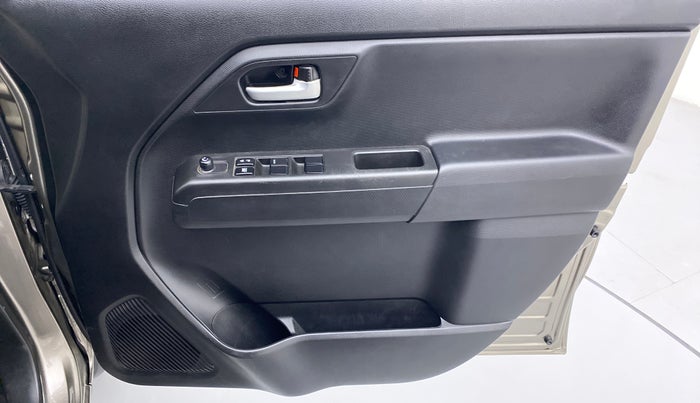 2020 Maruti New Wagon-R VXI 1.0, Petrol, Manual, 6,648 km, Driver Side Door Panels Control