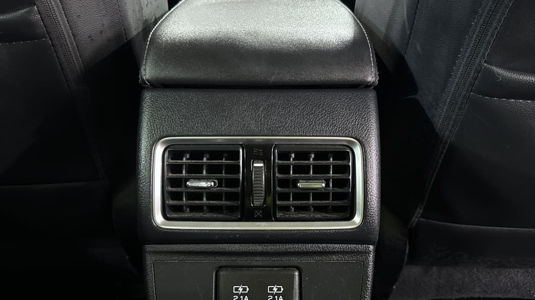 Rear A/C Vent