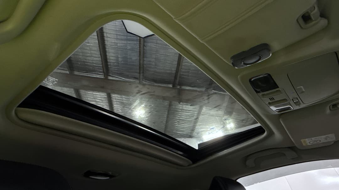 Interior Sunroof/Moonroof