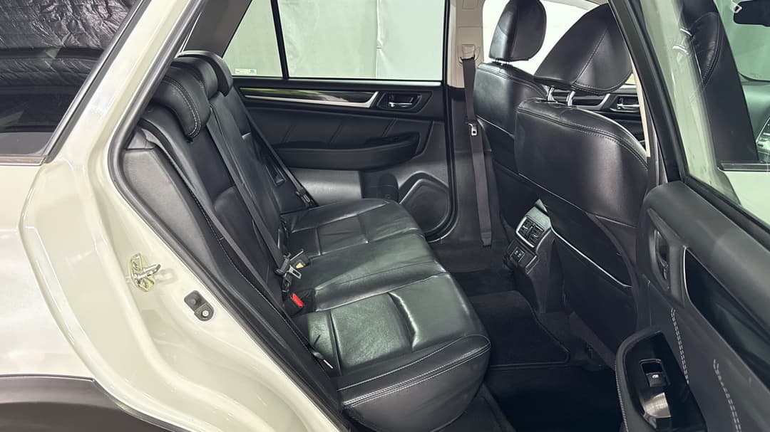 Right Side Rear Door Cabin View