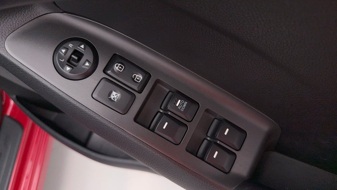 2018 Kia Cerato Sport, Automatic, 118157 km, Drivers Side Door Panel Controls