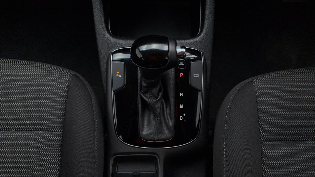 2018 Kia Cerato Sport, Automatic, 118157 km, Gear Lever 