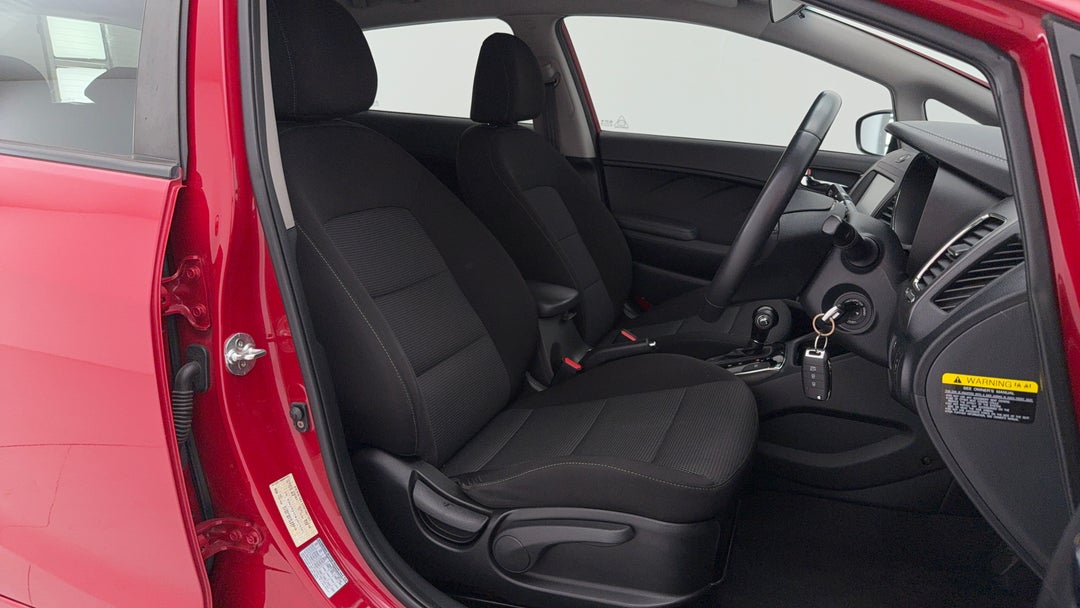 2018 Kia Cerato Sport, Automatic, 118157 km, Right Side Front Door Cabin View