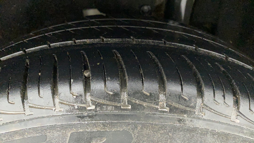 Left Rear Tyre Tread