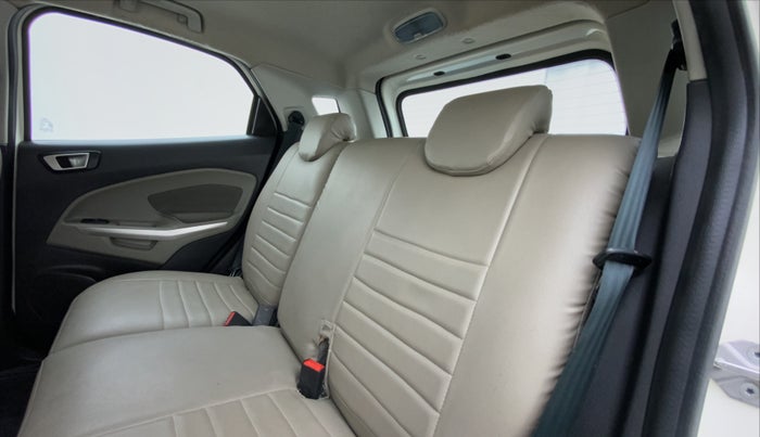 2014 Ford Ecosport 1.5TITANIUM TDCI, Diesel, Manual, 52,756 km, Right Side Rear Door Cabin