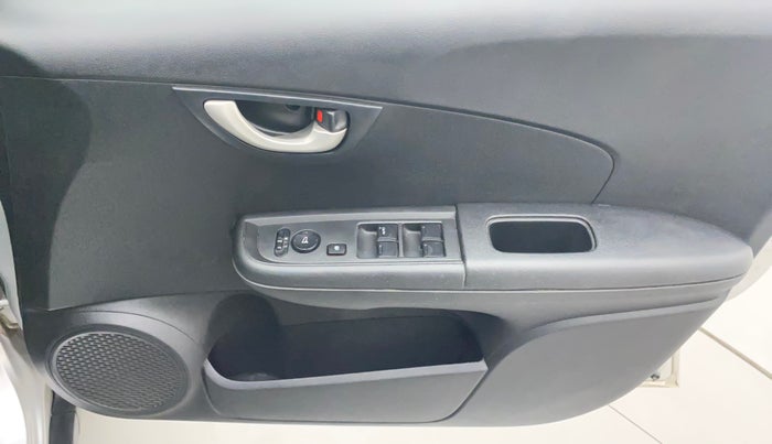 2016 Honda BR-V 1.5L I-VTEC S, Petrol, Manual, 26,795 km, Driver Side Door Panels Control