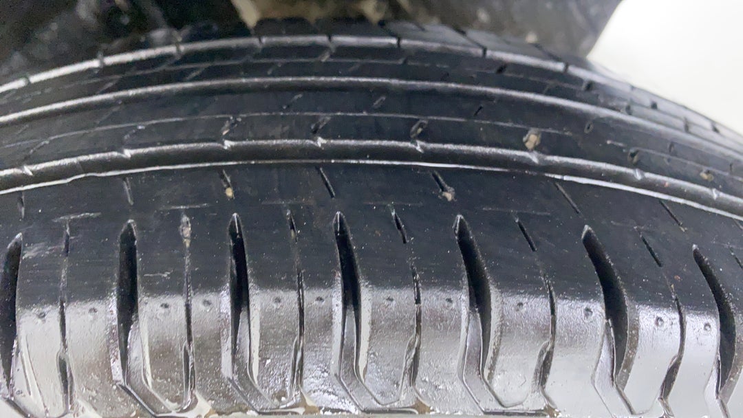 Left Rear Tyre Tread