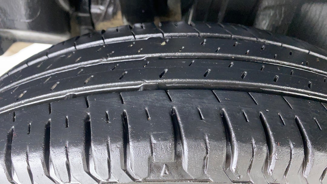 Right Rear Tyre Tread