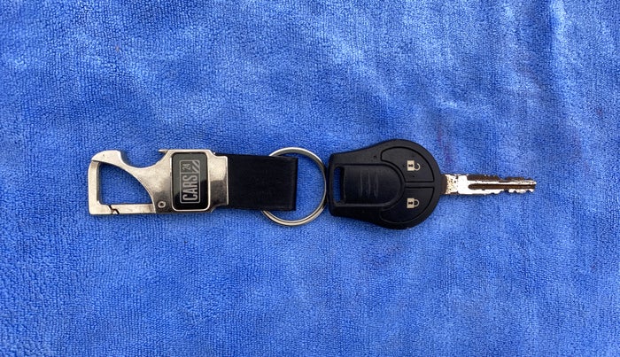 2015 Nissan Micra Active XV S, Petrol, Manual, 50,997 km, Key Close Up