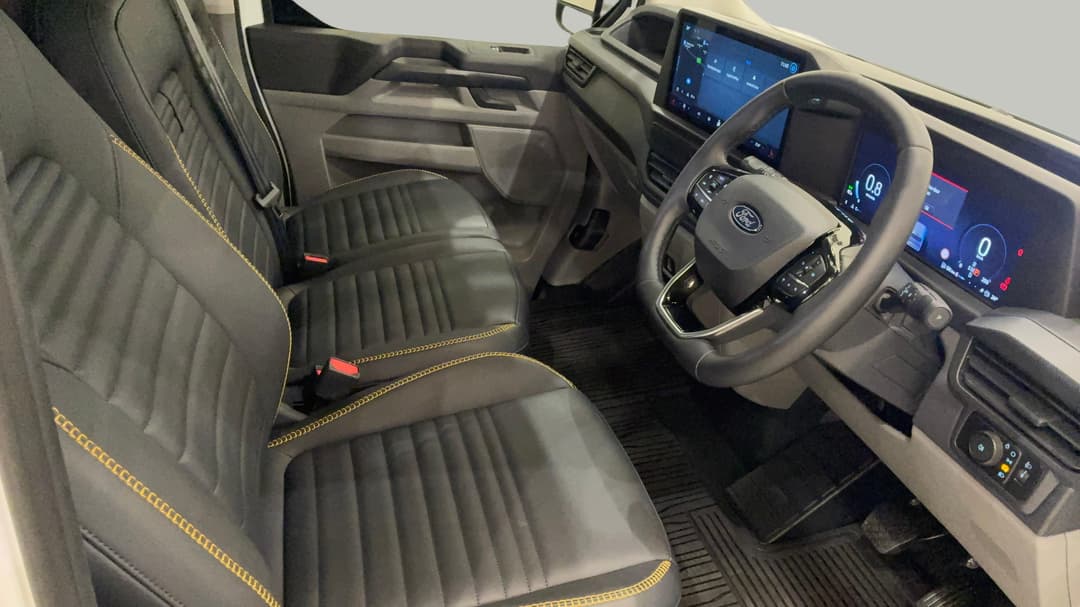 2025 Ford Transit Custom Trail (lwb), Automatic, 15877 km, Center Console