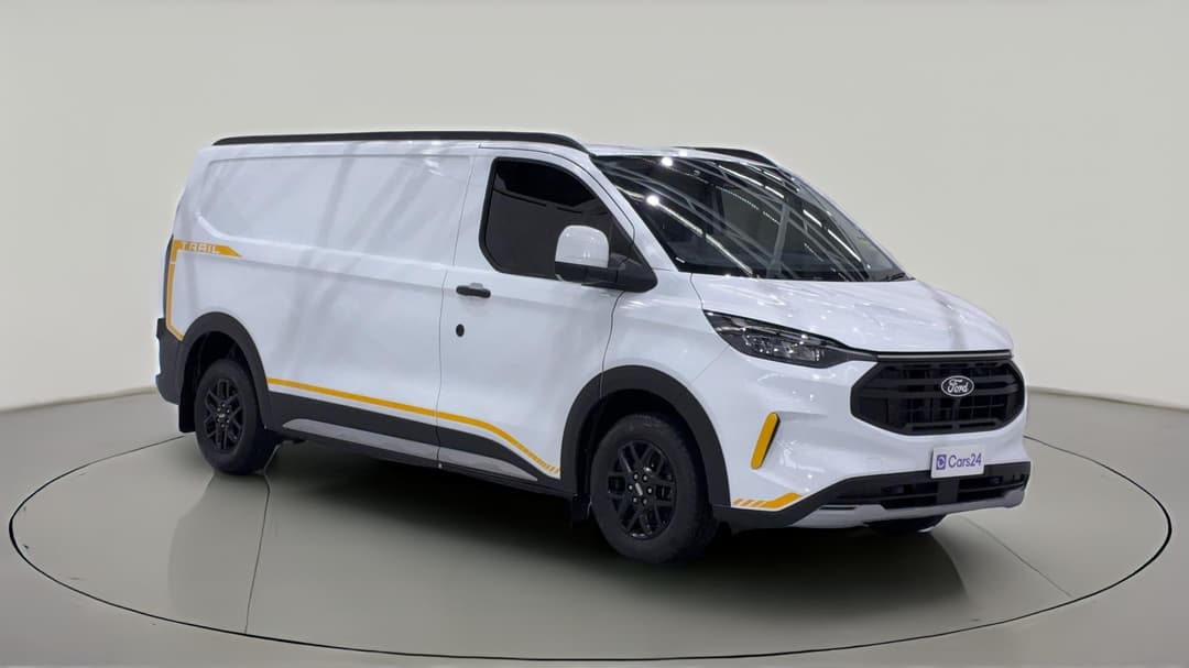 2025 Ford Transit Custom Trail (lwb), Automatic, 15877 km, Right Front Diagonal (45- Degree) View