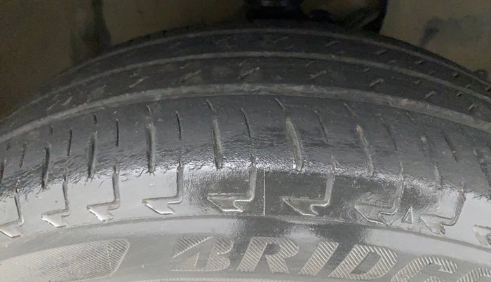 2017 Maruti IGNIS SIGMA 1.2, Petrol, Manual, 51,748 km, Right Front Tyre Tread