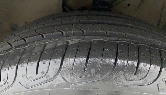 2017 Maruti IGNIS SIGMA 1.2, Petrol, Manual, 51,748 km, Left Front Tyre Tread