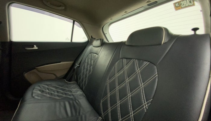 2015 Hyundai Grand i10 SPORTZ 1.2 KAPPA VTVT, Petrol, Manual, 71,787 km, Right Side Rear Door Cabin
